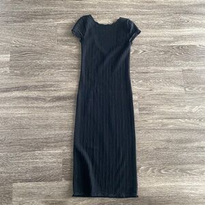 Aritzia Wilfred Knitted Midi Dress